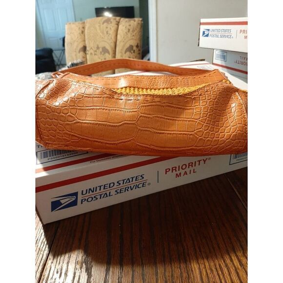 Good Used Condition Orange Stone Mountain Hobo Style Purse Handbag  Weave Look - Picture 9 of 10